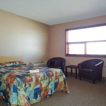 Chubby'S Bar & Motel Belle Plaine Εξωτερικό φωτογραφία